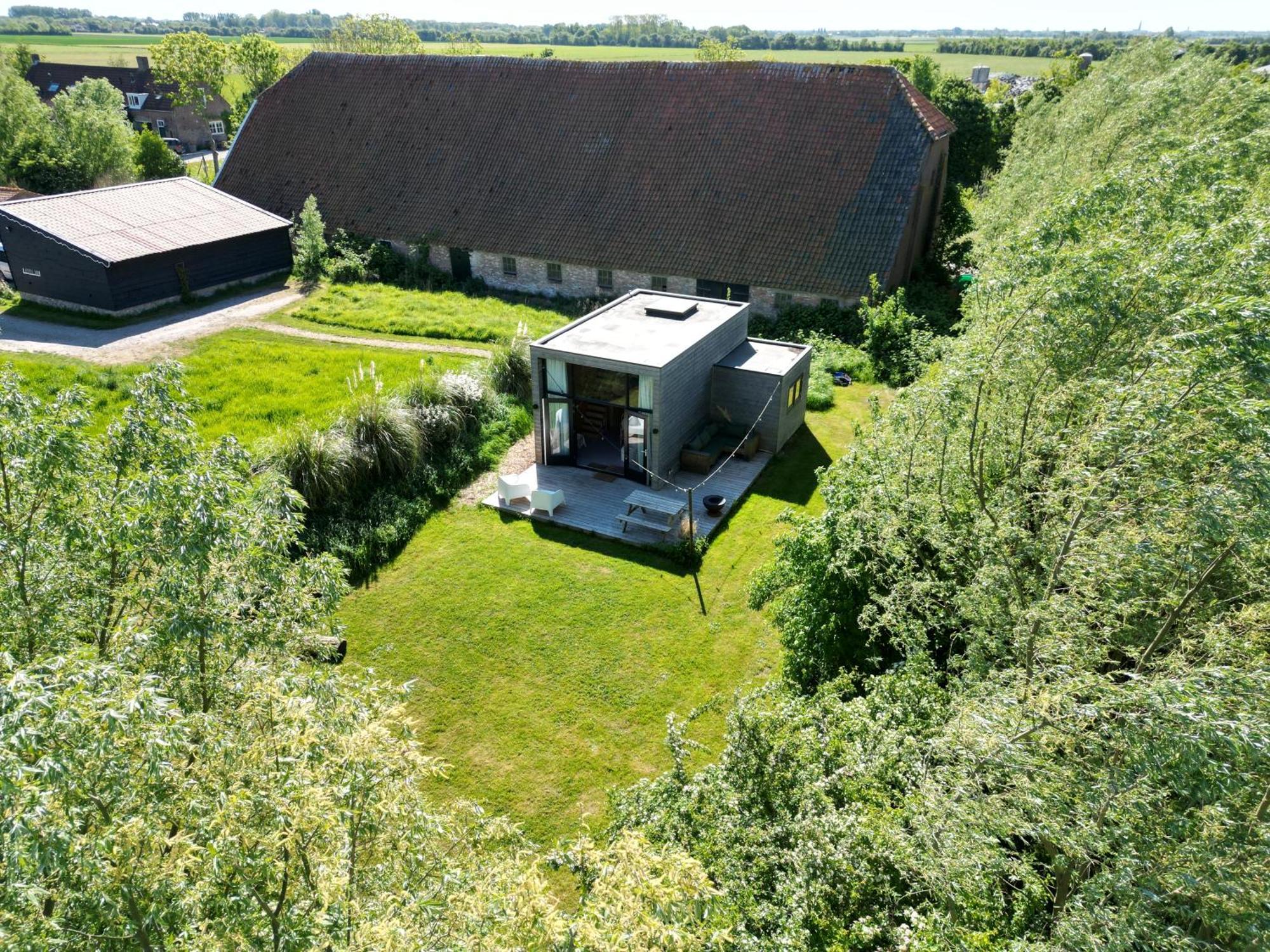 Tiny House Lantliv Oostkapelle, Bij De Boer Villa Luaran gambar