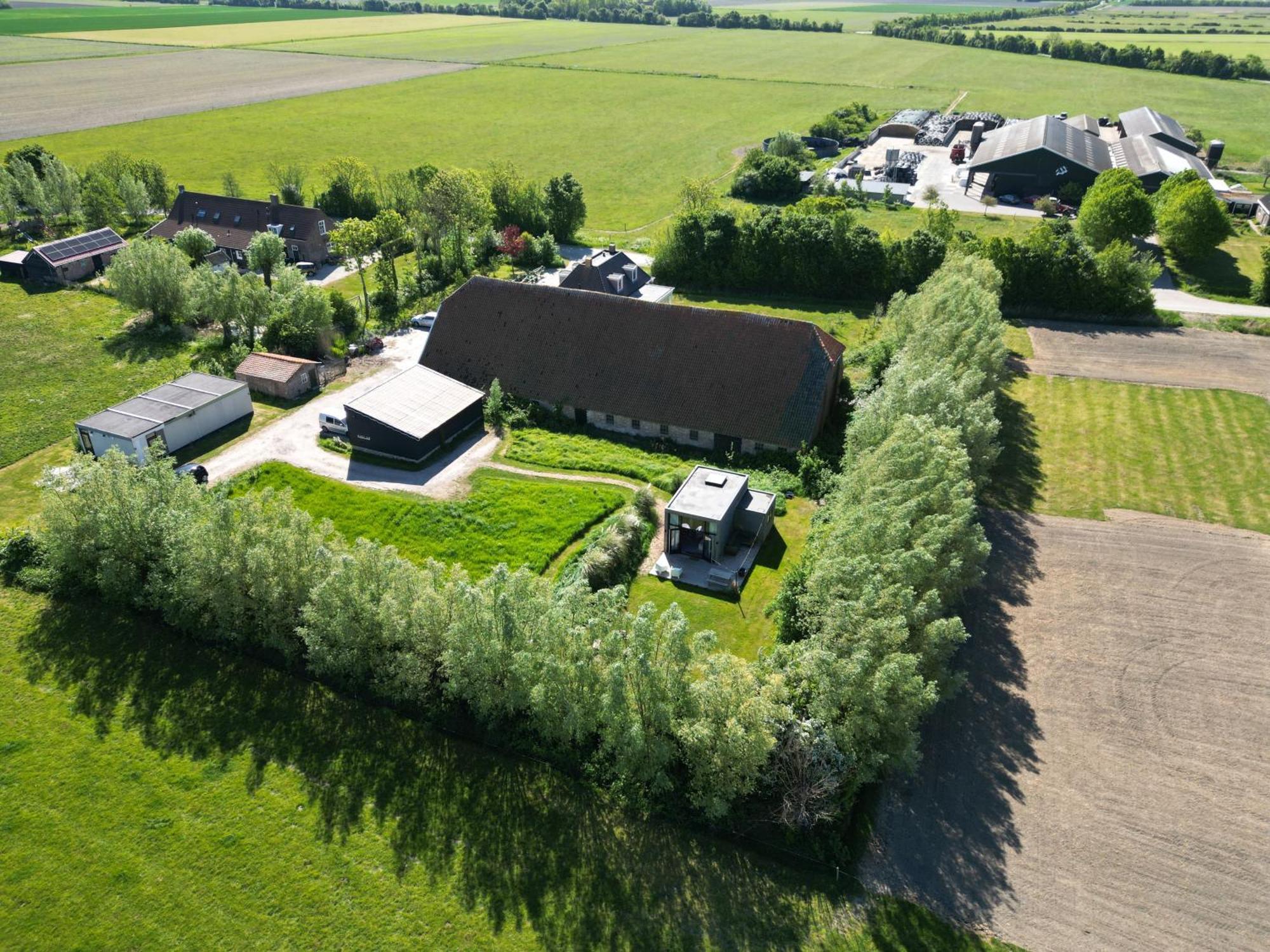 Tiny House Lantliv Oostkapelle, Bij De Boer Villa Luaran gambar
